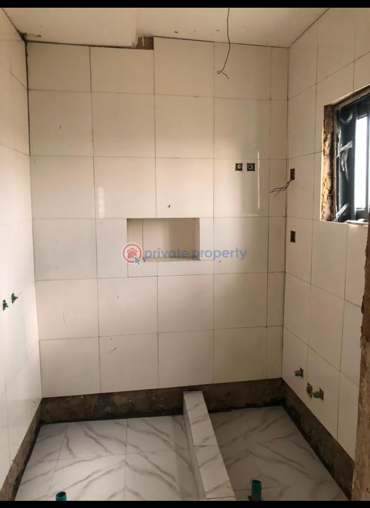 6 bedroom House For Sale Iponri Surulere Lagos - 3
