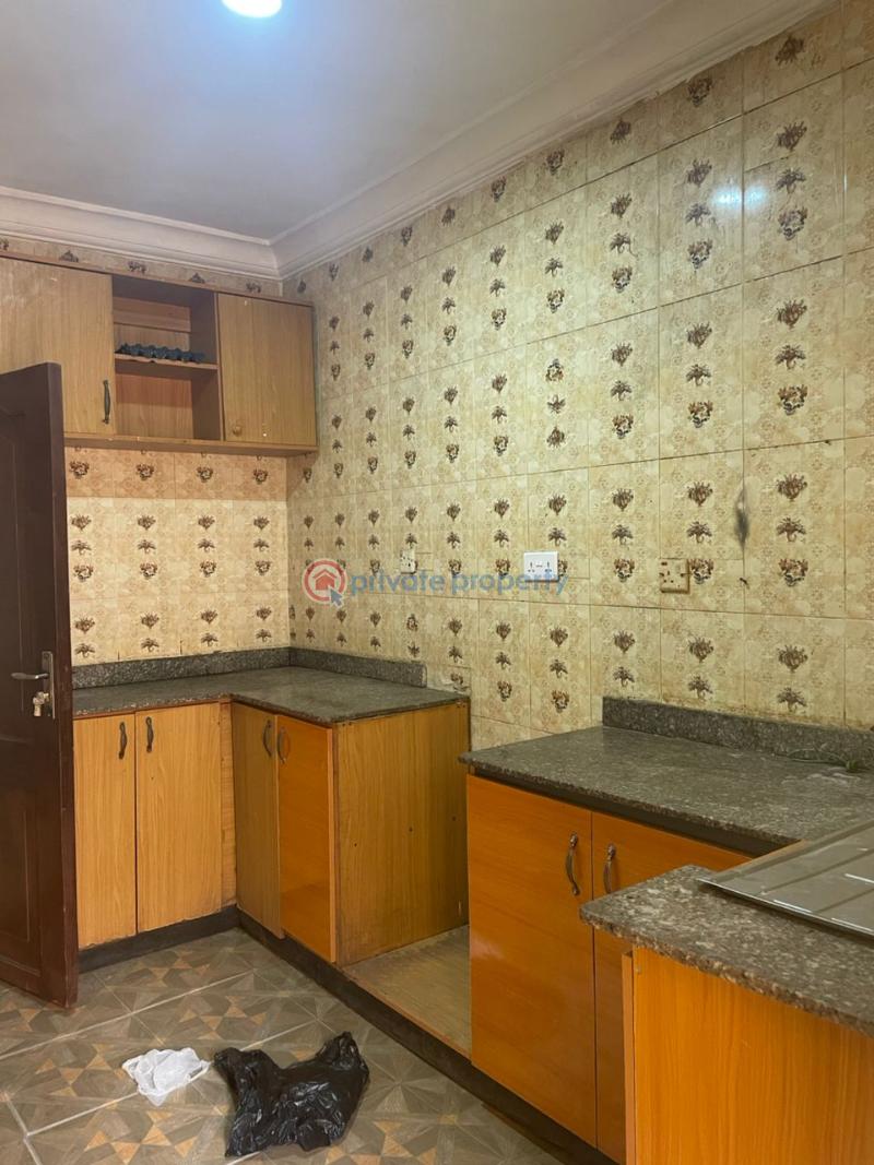 Newly available standard 3bedroom flat at akoto estate elebu with modern facilities. - 4 3 bedroom Block Of Flats For Rent Akoto Elebu Ibadan Oyo - 4