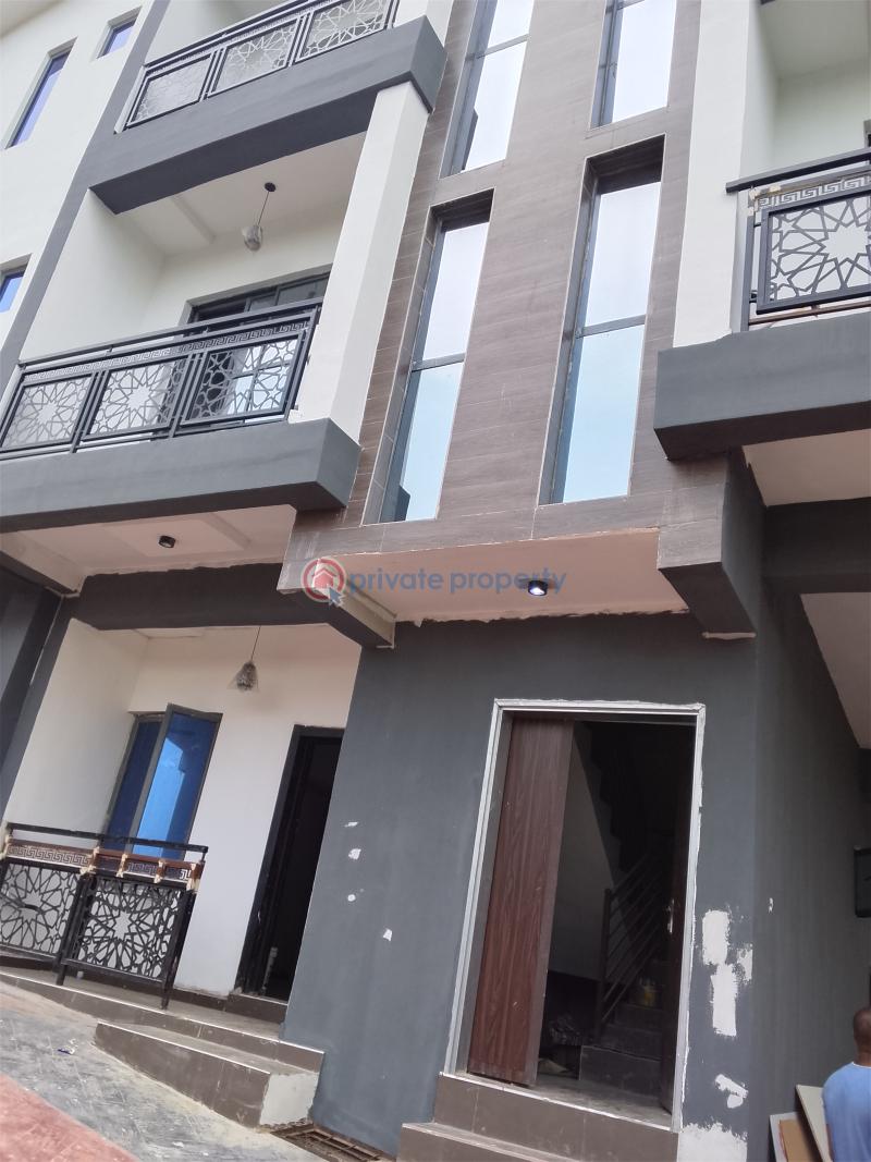3 bedroom Block Of Flats For Rent Magboro Bus Stop Obafemi Owode Ogun - 2
