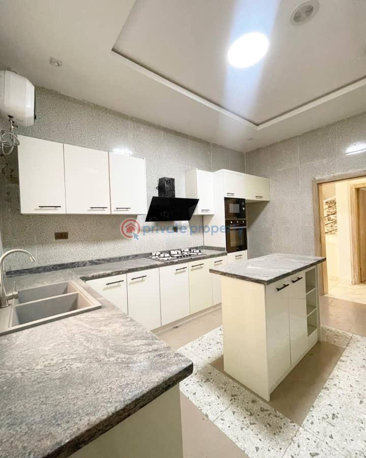 5 bedroom Block Of Flats For Sale Ologolo Lekki Lagos - 4