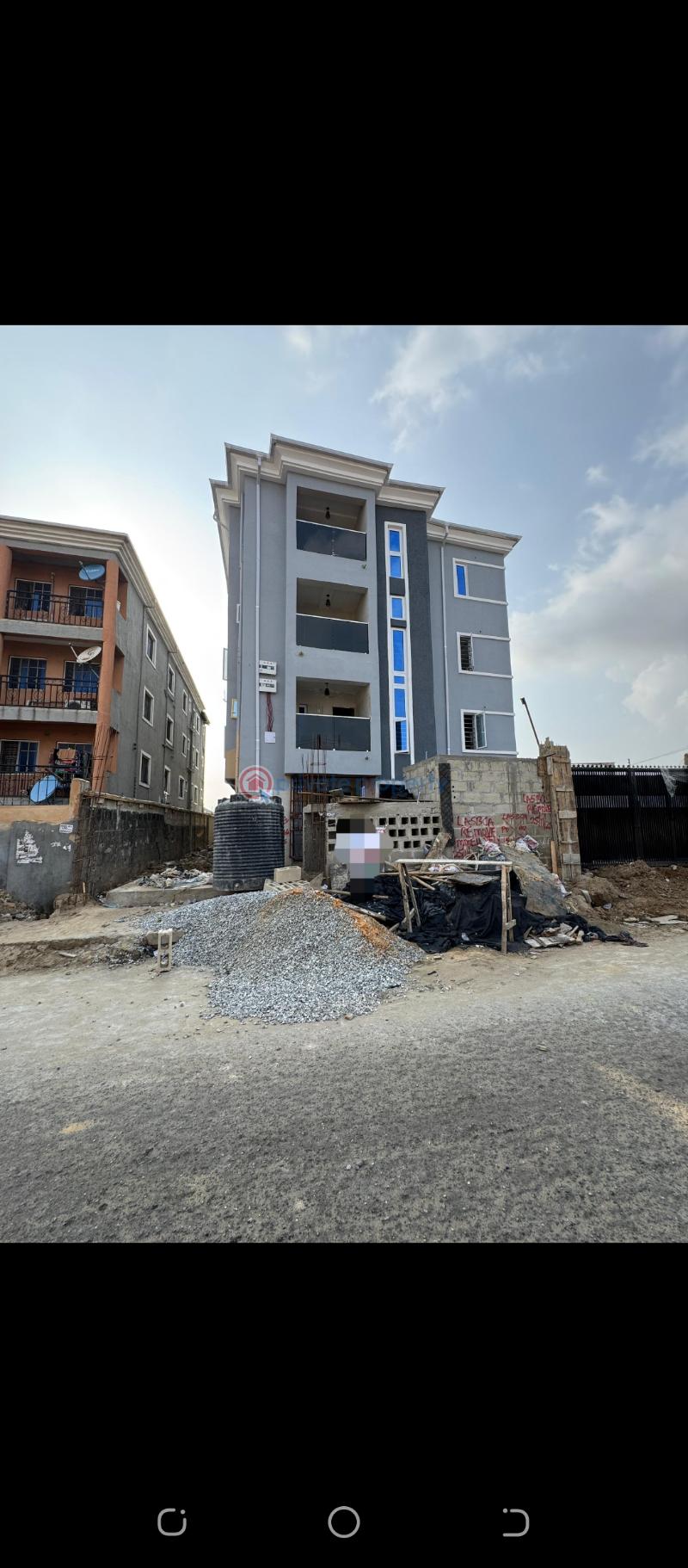 2 bedroom Block Of Flats For Sale Surulere Lagos - 7