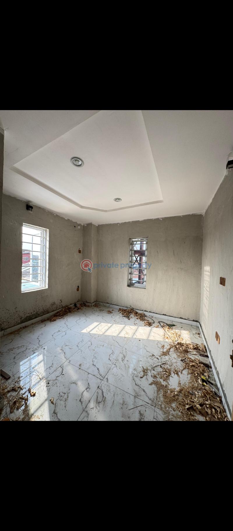 2 bedroom Block Of Flats For Sale Surulere Lagos - 5