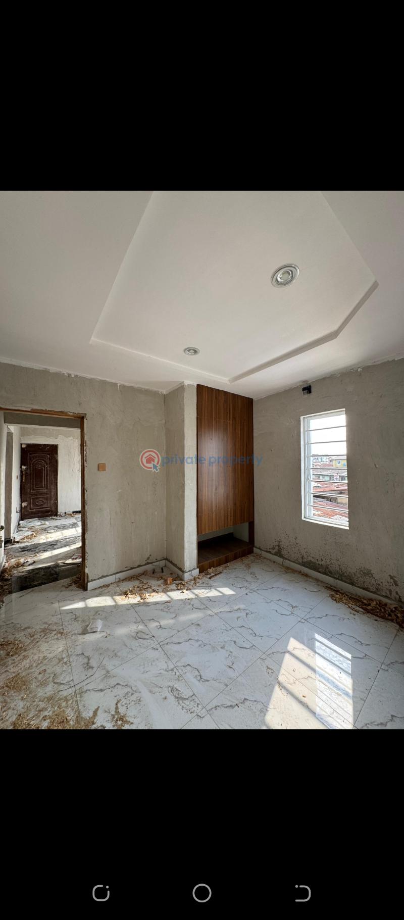 2 bedroom Block Of Flats For Sale Surulere Lagos - 3