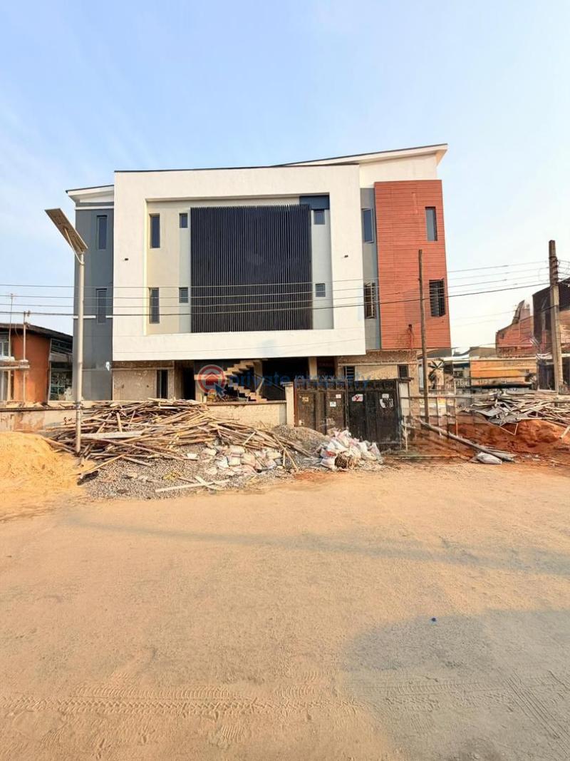 2 bedroom Block Of Flats For Sale Surulere Lagos - 11
