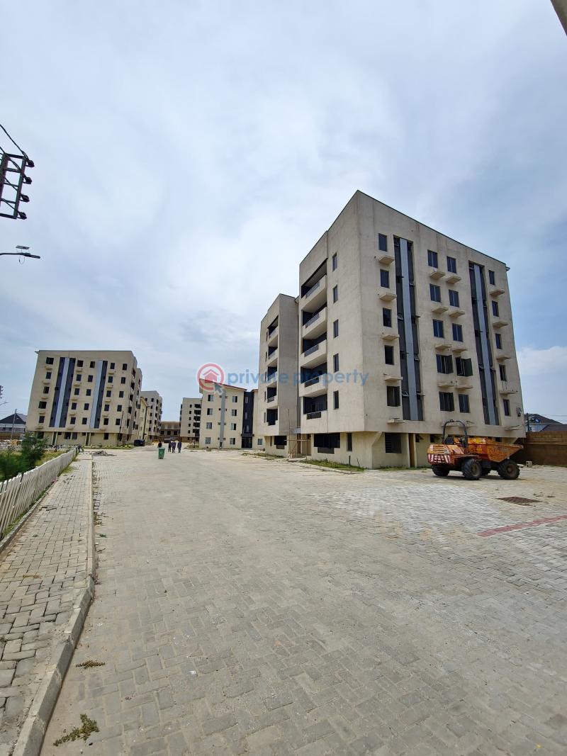 3 bedroom Block Of Flats For Sale Ogunlana Drive Ogunlana Surulere Lagos