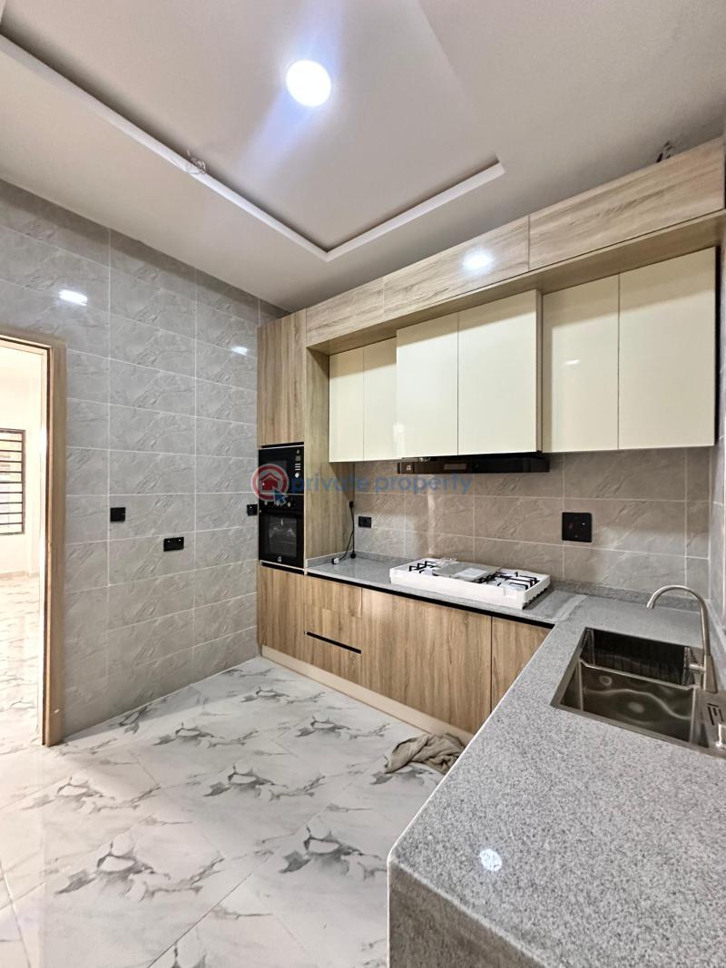 3 bedroom Flat & Apartment For Sale Orchid Road Lekki Lagos - 1