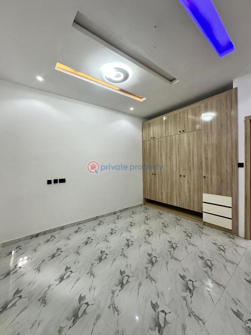 3 bedroom Flat & Apartment For Sale Orchid Road Lekki Lagos - 2