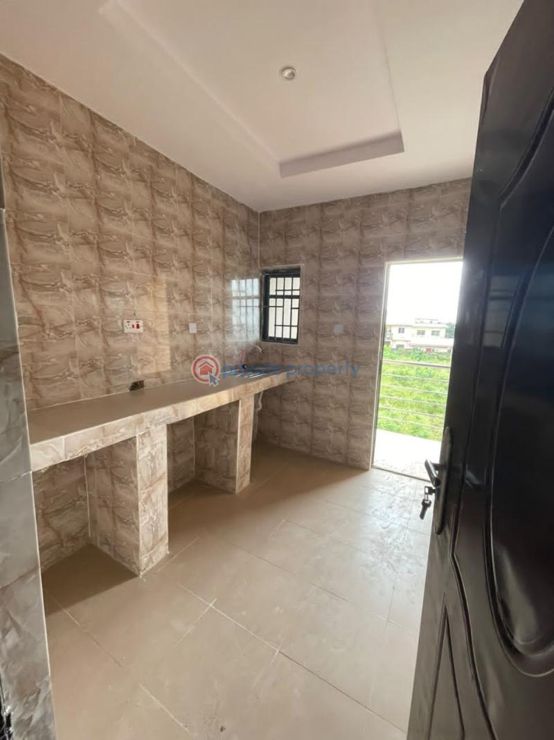 House For Rent Location:alarere, Close To Iwo Road Ibadan Ibadan Oyo - 5