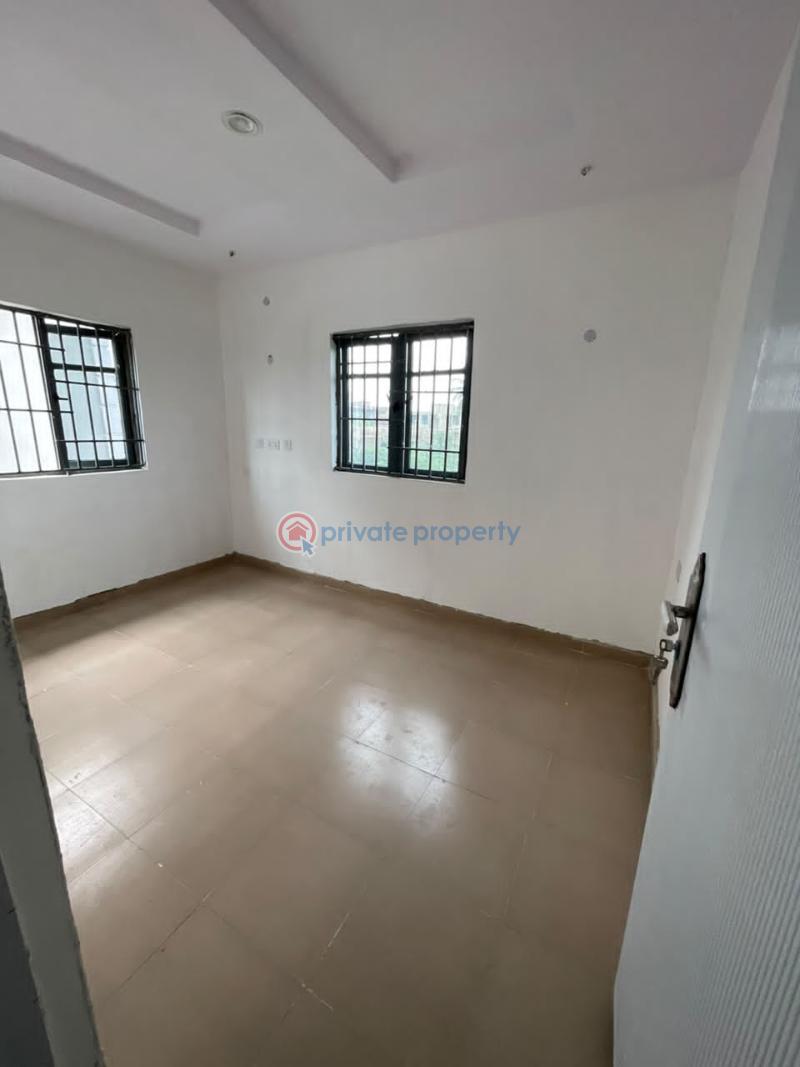 House For Rent Location:alarere, Close To Iwo Road Ibadan Ibadan Oyo - 4