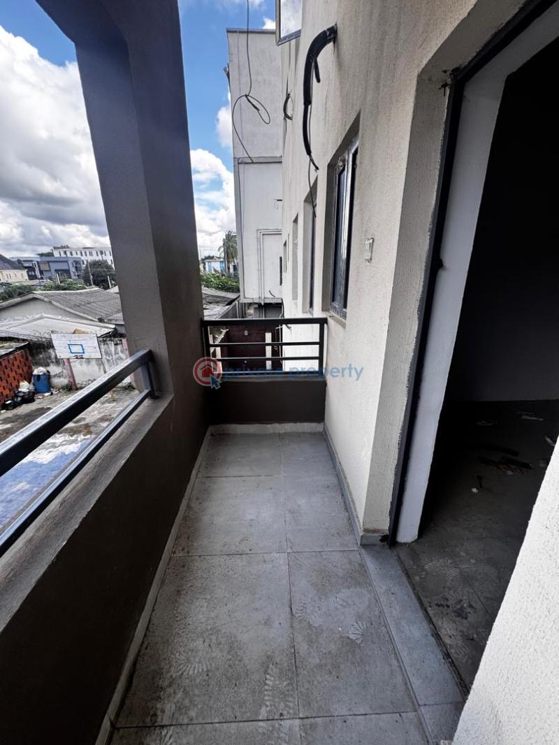 3 bedroom Block Of Flats For Sale Ikeja GRA Lagos - 9