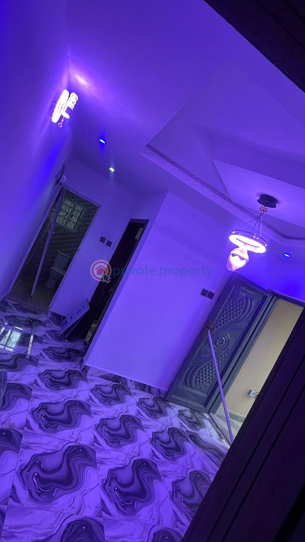 1 bedroom Block Of Flats For Rent Bovas Filling Station Before Elebu Oja Akala Express Ibadan Oyo - 5