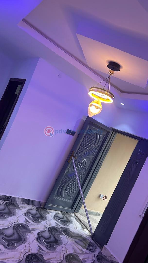 1 bedroom Block Of Flats For Rent Bovas Filling Station Before Elebu Oja Akala Express Ibadan Oyo - 7
