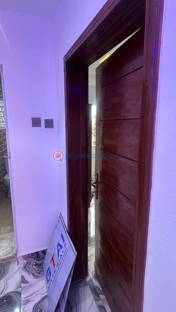 1 bedroom Block Of Flats For Rent Bovas Filling Station Before Elebu Oja Akala Express Ibadan Oyo - 8