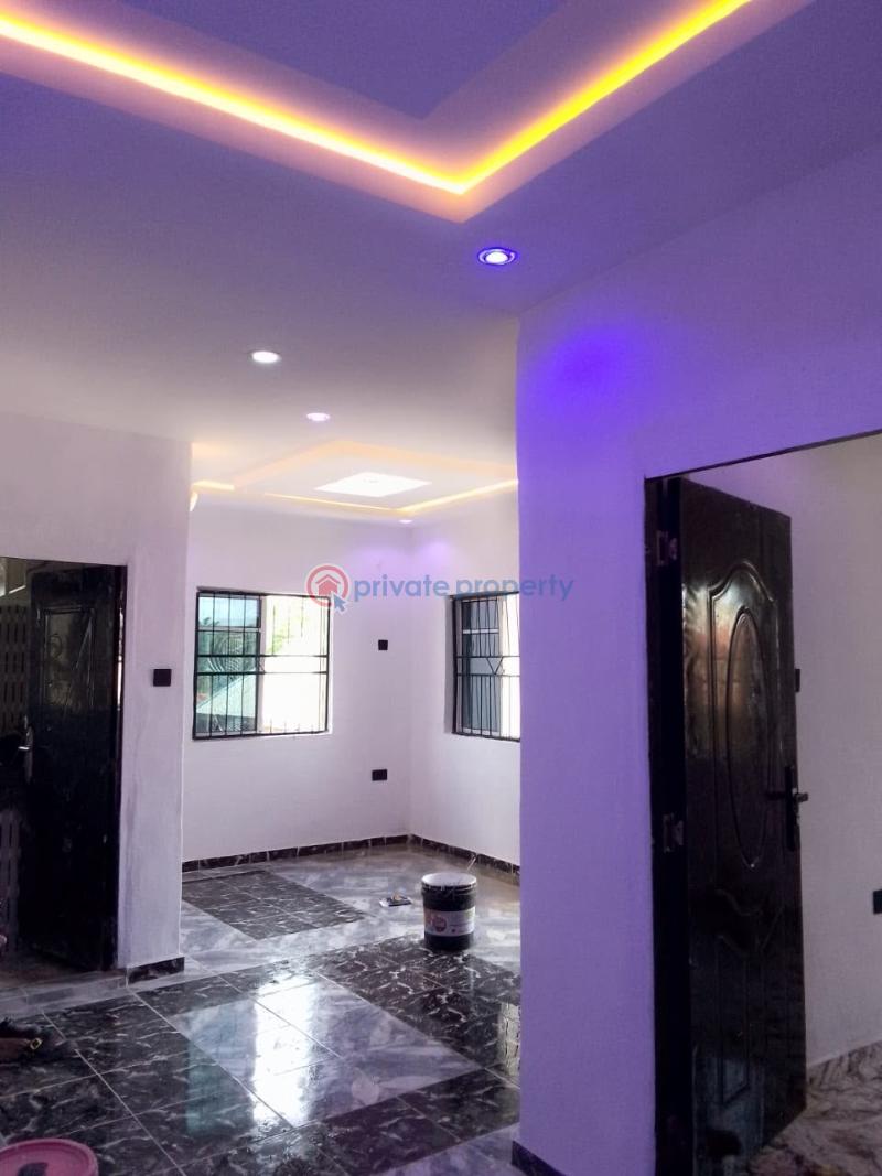 1 bedroom Block Of Flats For Rent Bovas Filling Station Before Elebu Oja Akala Express Ibadan Oyo - 1