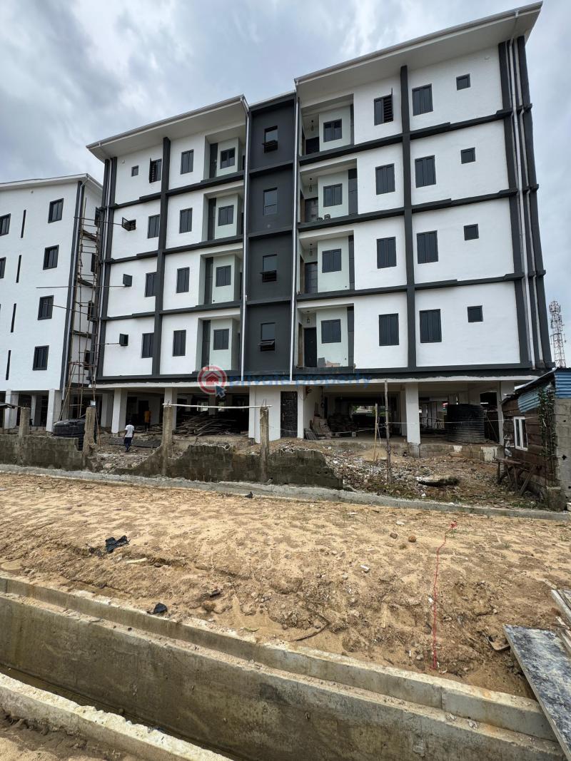 3 bedroom Block Of Flats For Sale Surulere Lagos - 0
