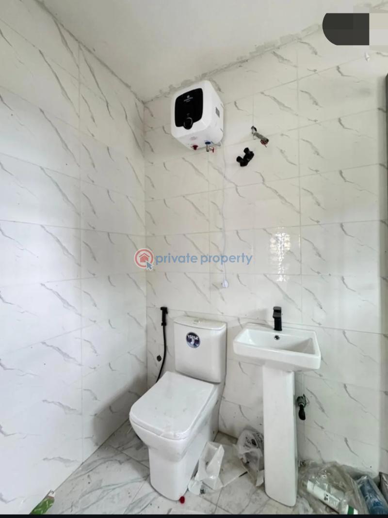 3 bedroom Block Of Flats For Sale Aguda  Surulere Lagos - 2