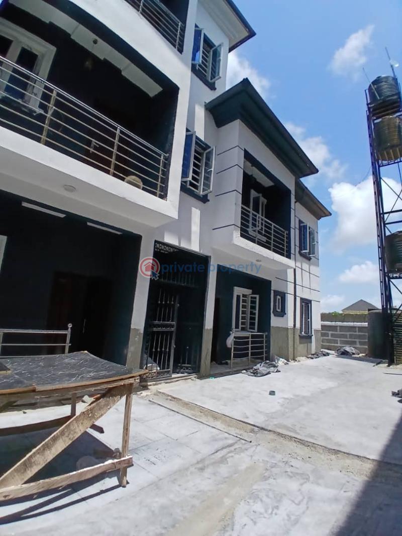 2 bedroom Block Of Flats For Rent Sangotedo Ajah Lagos - 2