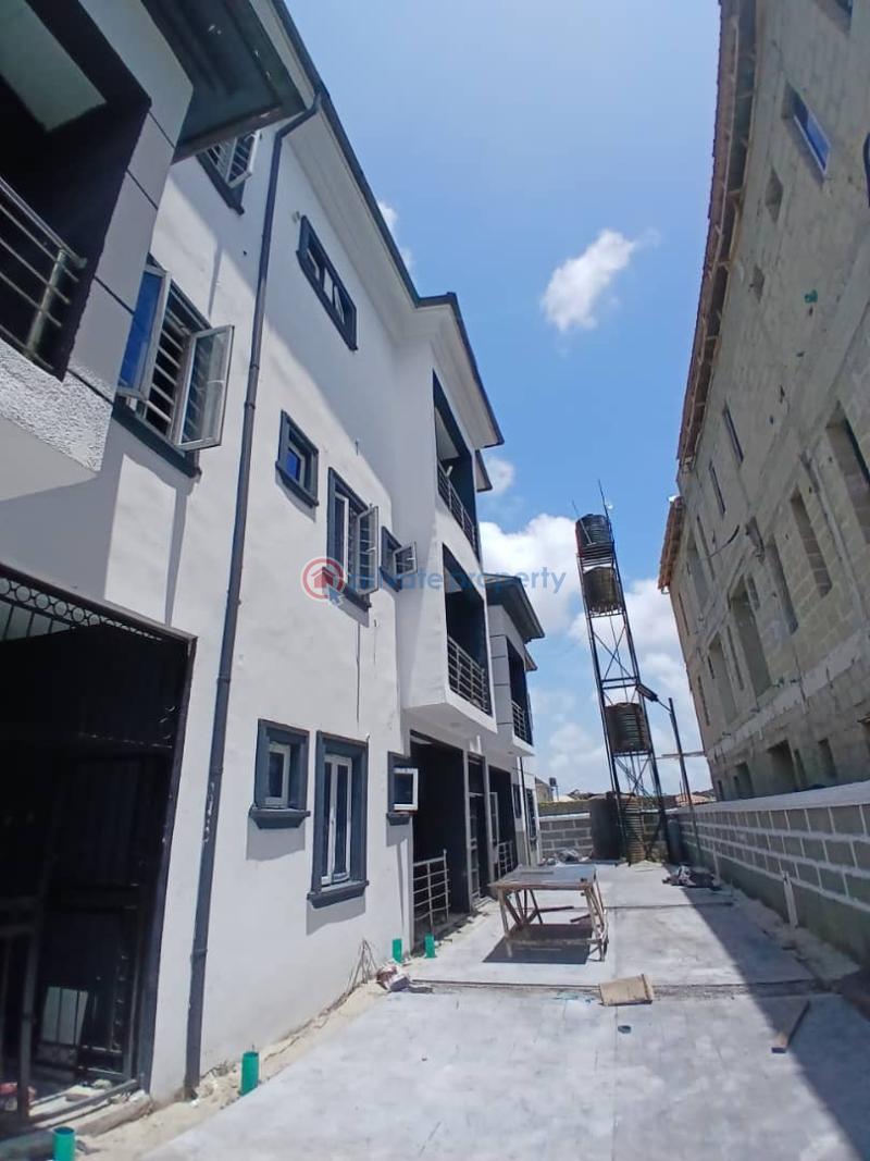 2 bedroom Block Of Flats For Rent Sangotedo Ajah Lagos - 3