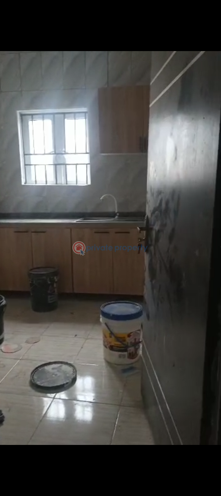 Flat & Apartment For Rent Off College Road Ifako-ogba Lagos - 7