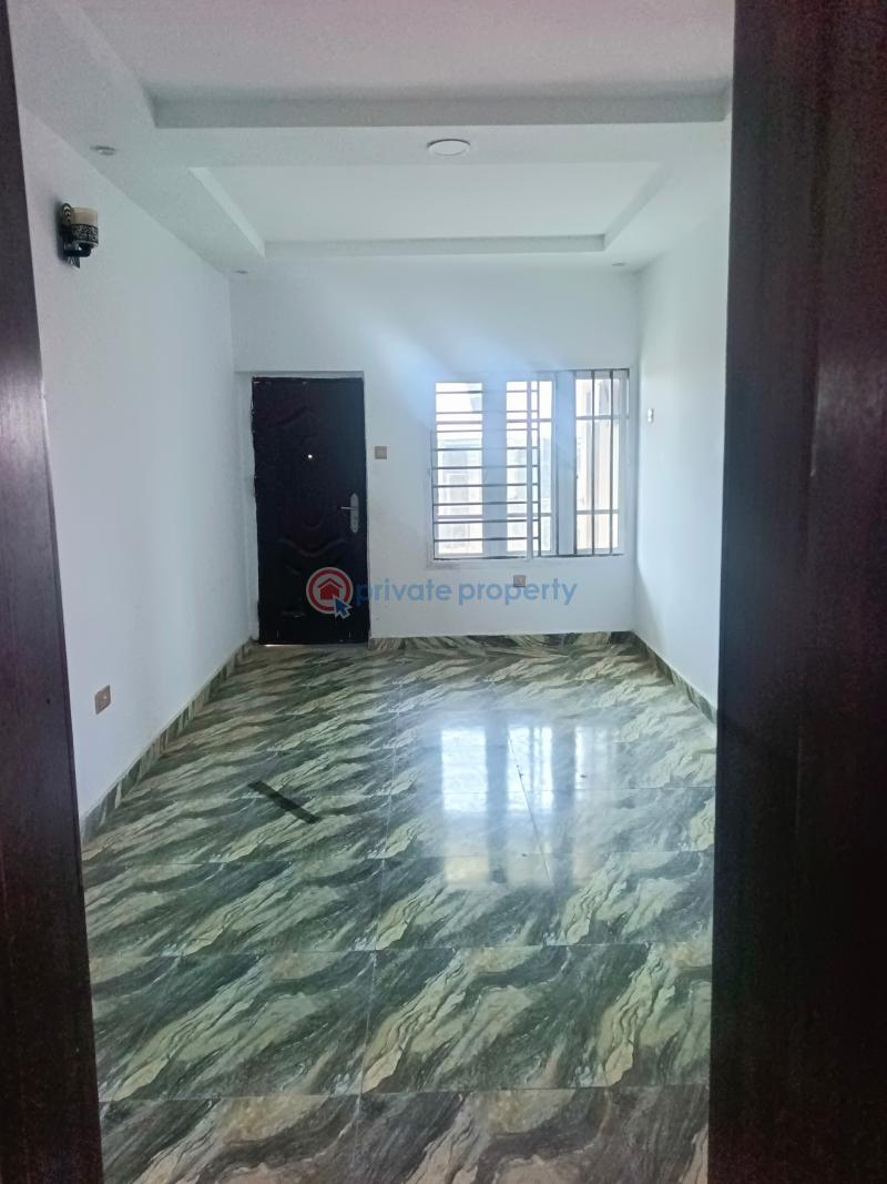 2 bedroom Flat & Apartment For Rent In A Very Secure Flood Free Neighborhood Badore Ajah Lagos - 0