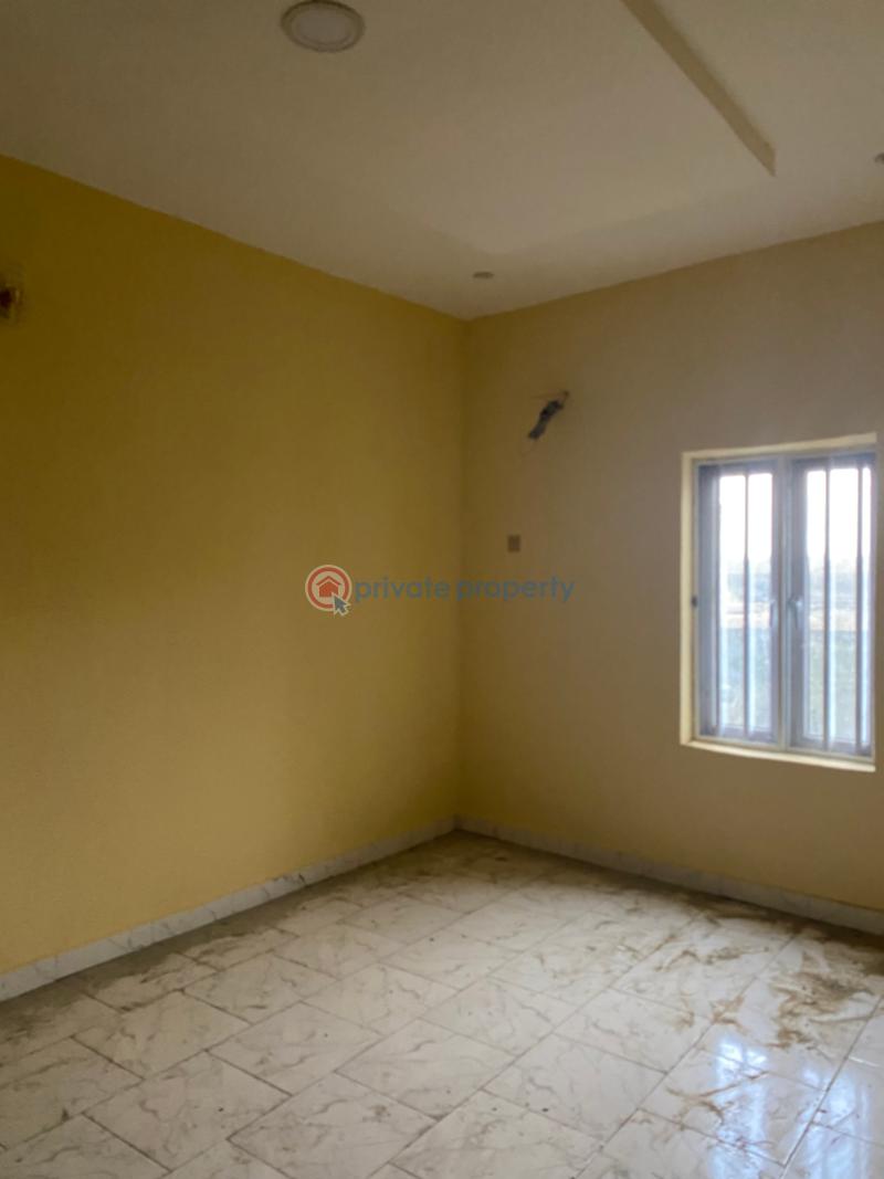 2 bedroom Flat & Apartment For Rent University View Estate Beside Petrocam Filling Station Olonkonla Ajah Lagos - 15