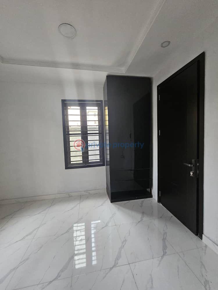 Newly built 2 bedroom apartment - 6 2 bedroom Block Of Flats For Sale Maryland Lagos - 6