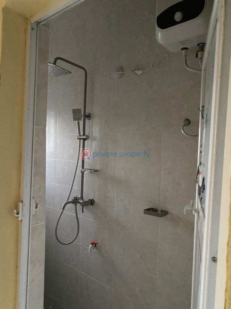 2 bedroom Flat & Apartment For Rent University View Estate Beside Petrocam Filling Station Olonkonla Ajah Lagos - 17