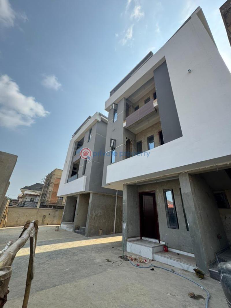 2 bedroom Block Of Flats For Sale Gbagada Lagos - 1