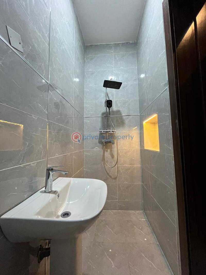 2 bedroom Block Of Flats For Sale Adeniran Ogunsanya Surulere Lagos - 9