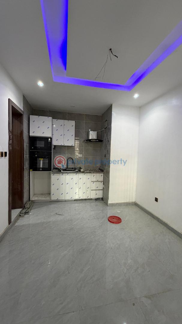 2 bedroom Block Of Flats For Sale Newly Built 2 Bedroom Apartment In A Good Environment Itire-Ikate Surulere Lagos - 1
