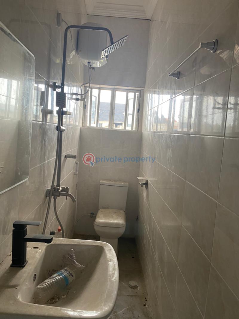 2 bedroom Flat & Apartment For Rent University View Estate Beside Petrocam Filling Station Olonkonla Ajah Lagos - 14