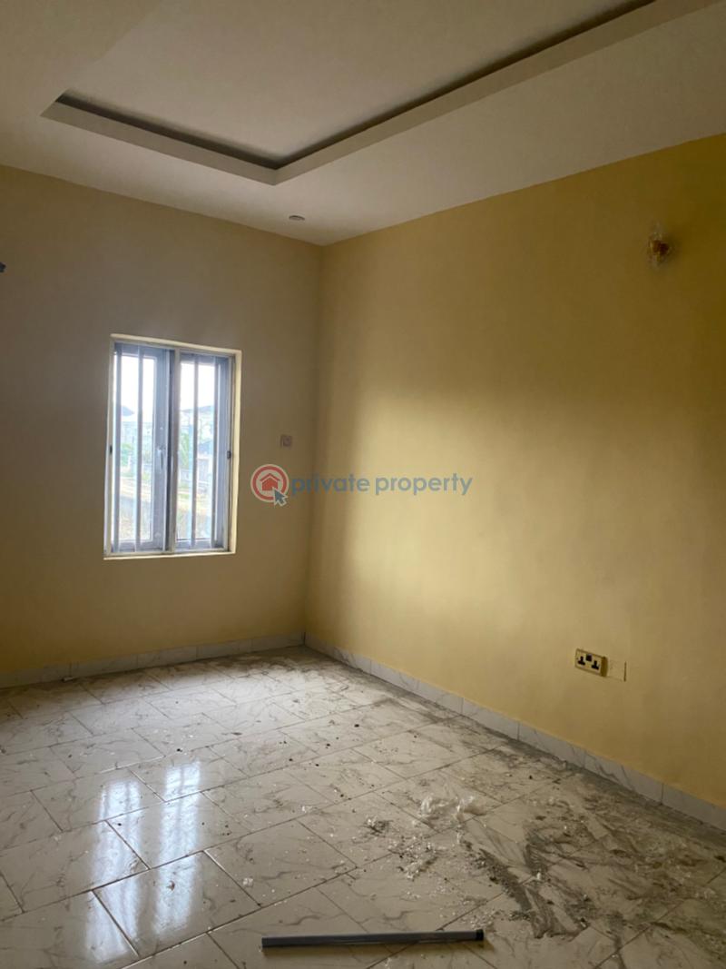 2 bedroom Flat & Apartment For Rent University View Estate Beside Petrocam Filling Station Olonkonla Ajah Lagos - 12