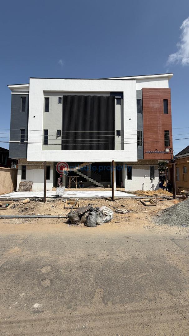 2 bedroom Block Of Flats For Sale Newly Built 2 Bedroom Apartment In A Good Environment Itire-Ikate Surulere Lagos - 10