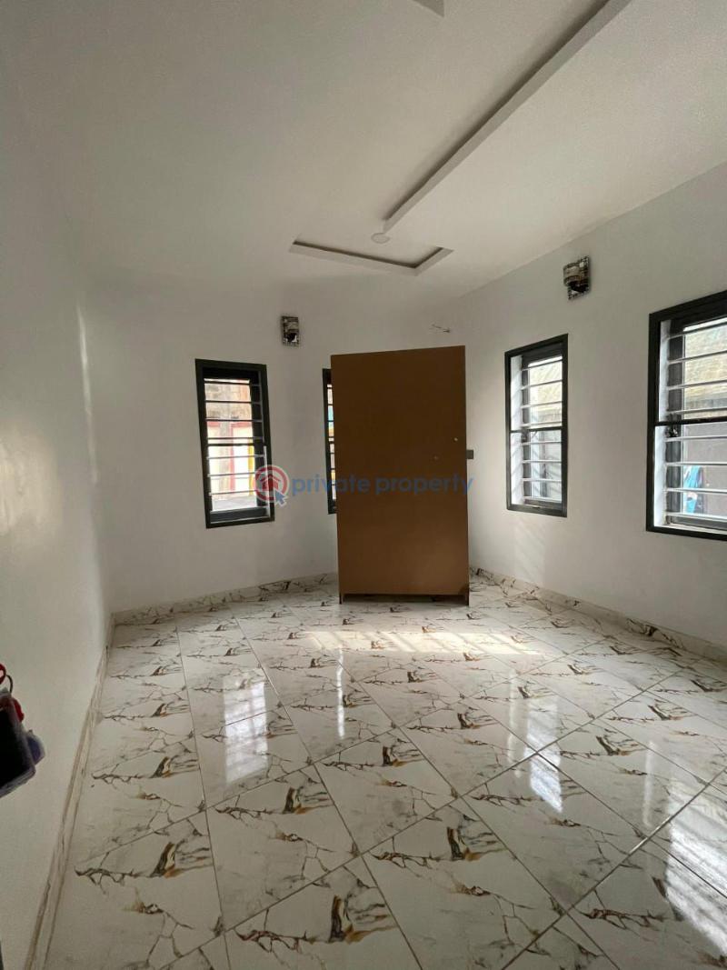 2 bedroom Block Of Flats For Rent Abanla, Ologuneru Ibadan Oyo - 3
