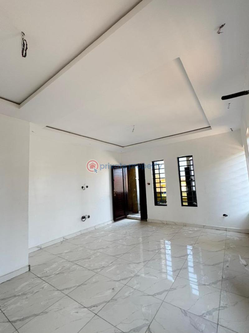 2 bedroom Block Of Flats For Sale Gbagada Lagos - 14