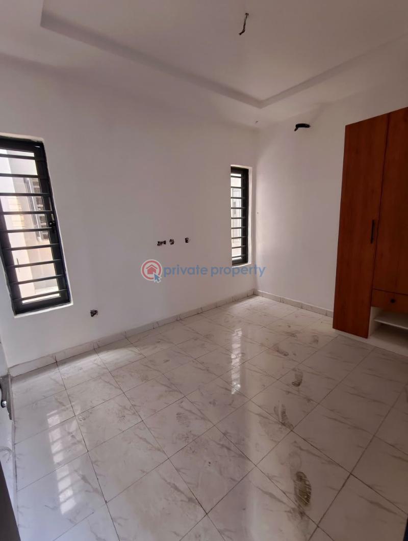 2 bedroom Block Of Flats For Sale Gbagada Lagos - 3