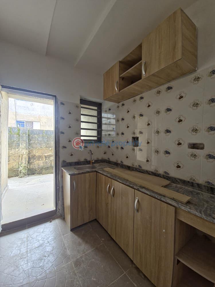 2 bedroom Flat & Apartment For Rent Abbey Technical Akala Express Ibadan Oyo - 11