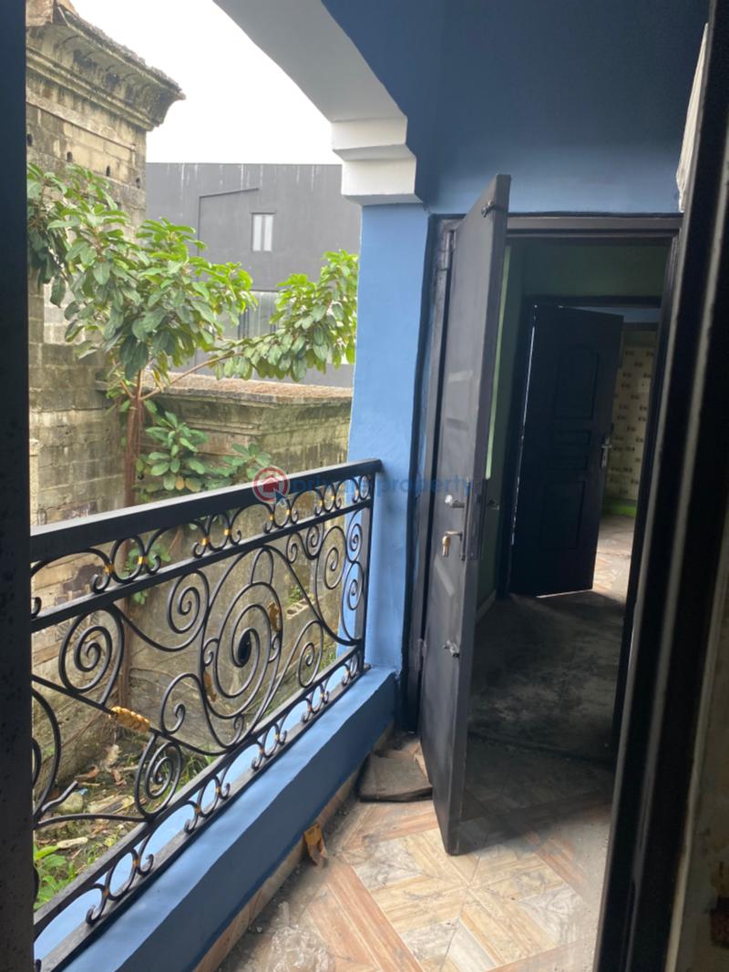2 bedroom Flat & Apartment For Rent University View Estate Beside Petrocam Filling Station Olonkonla Ajah Lagos - 9