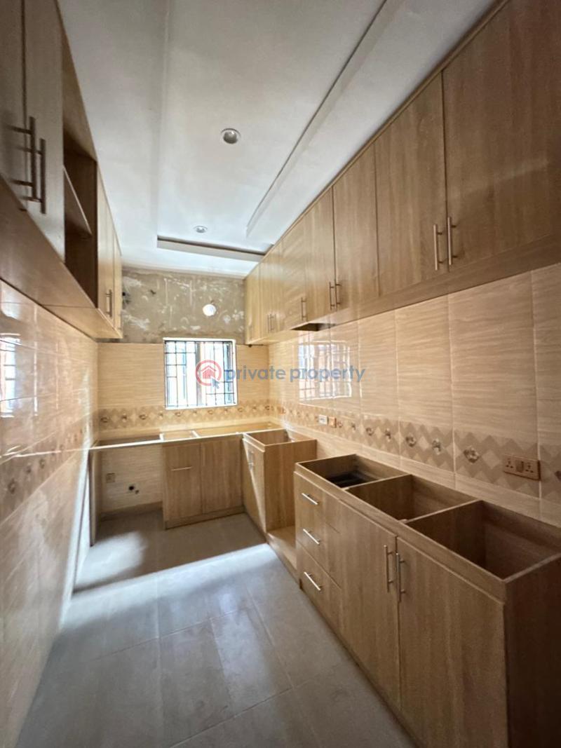 2 bedroom Block Of Flats For Sale Bode Thomas Surulere Lagos - 2