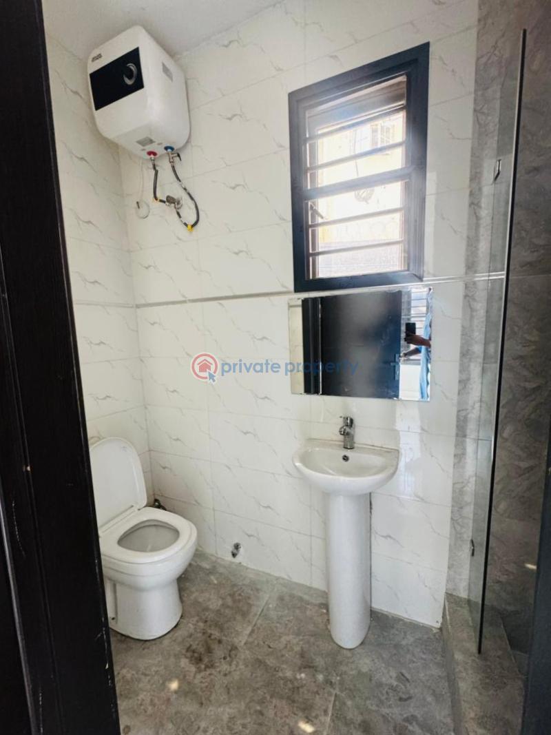 2 bedroom Block Of Flats For Sale Maryland Lagos - 5