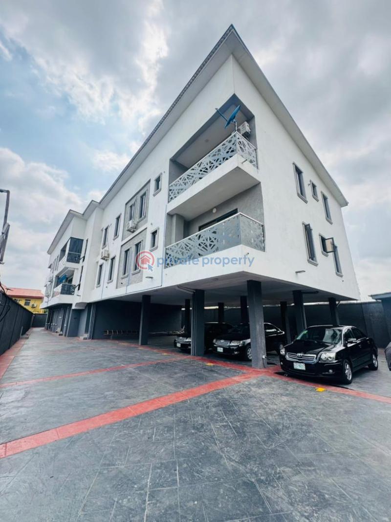 2 bedroom Block Of Flats For Sale Maryland Lagos - 4