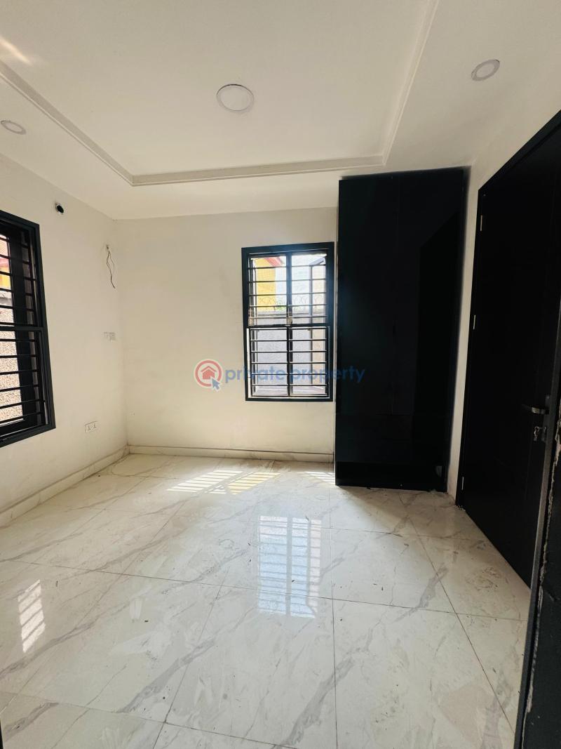 2 bedroom Flat & Apartment For Sale Maryland Lagos - 2