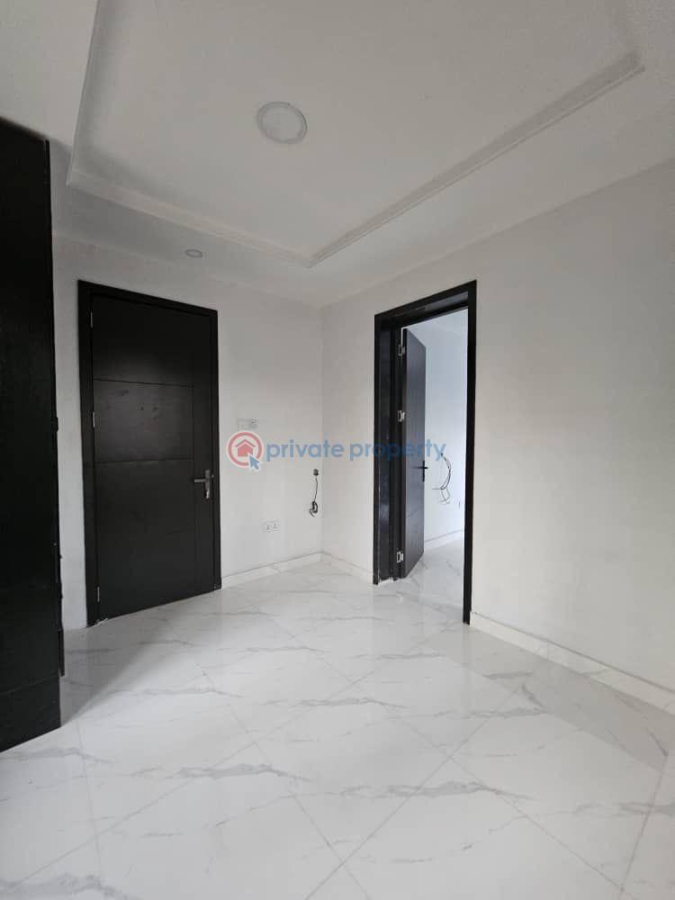 Newly built 2 bedroom apartment - 7 2 bedroom Block Of Flats For Sale Maryland Lagos - 7