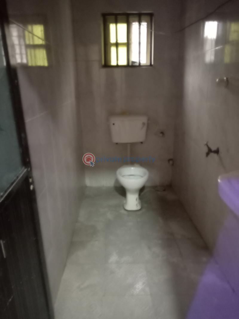 2 bedroom Block Of Flats For Rent Ago Palace Isolo Lagos - 9
