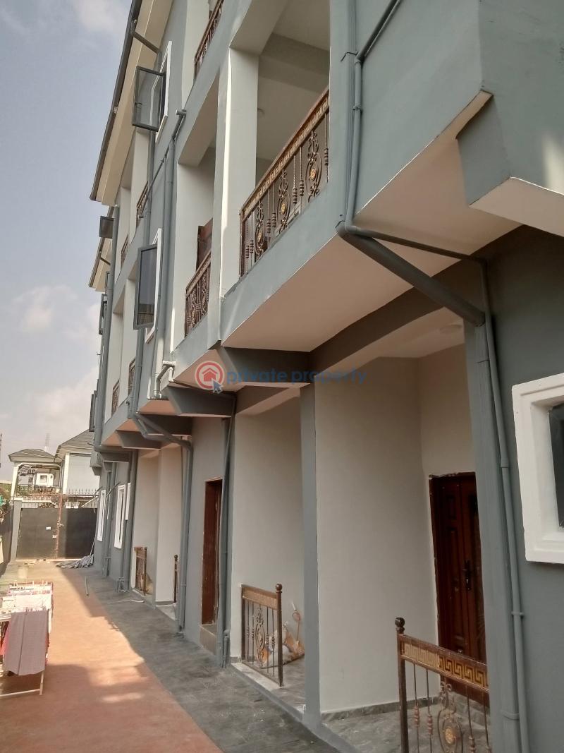 2 bedroom Block Of Flats For Rent Ago Palace Isolo Lagos - 2