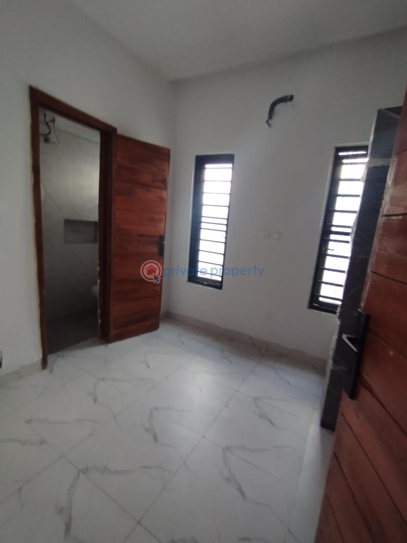2 bedroom Block Of Flats For Rent Estate Agungi Lekki Lagos - 7