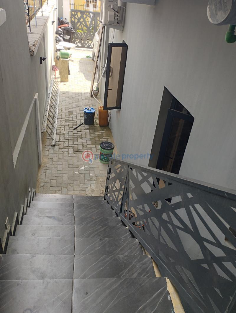 2 bedroom Block Of Flats For Rent Estate Agungi Lekki Lagos - 2