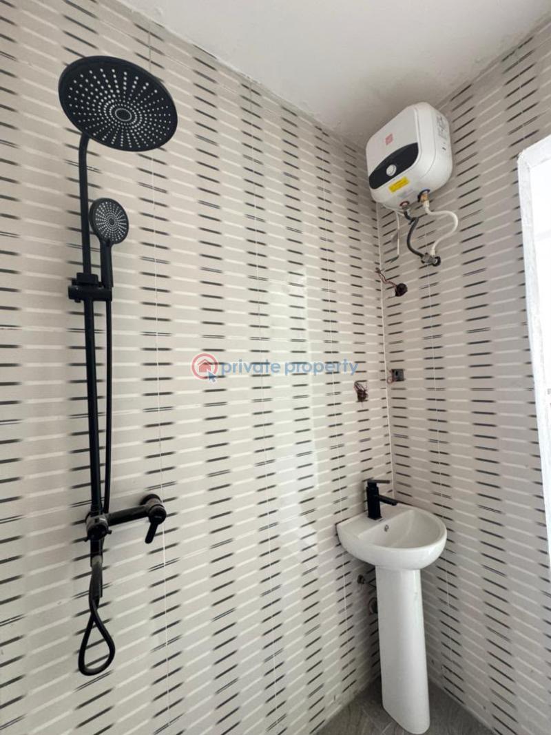 2 bedroom Block Of Flats For Sale Gbagada Lagos - 6