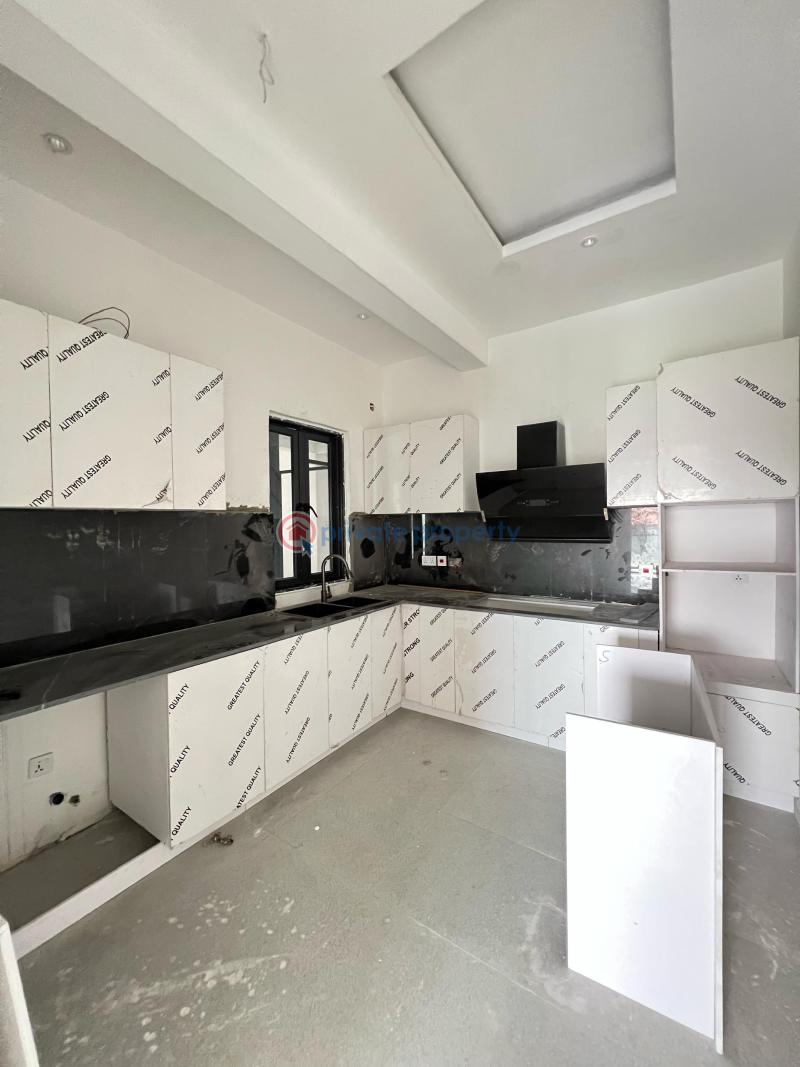 Newly built 2 bedroom apartment with an elevator and swimming pool - 3 2 bedroom Flat & Apartment For Sale Ikate Lekki Lagos - 3