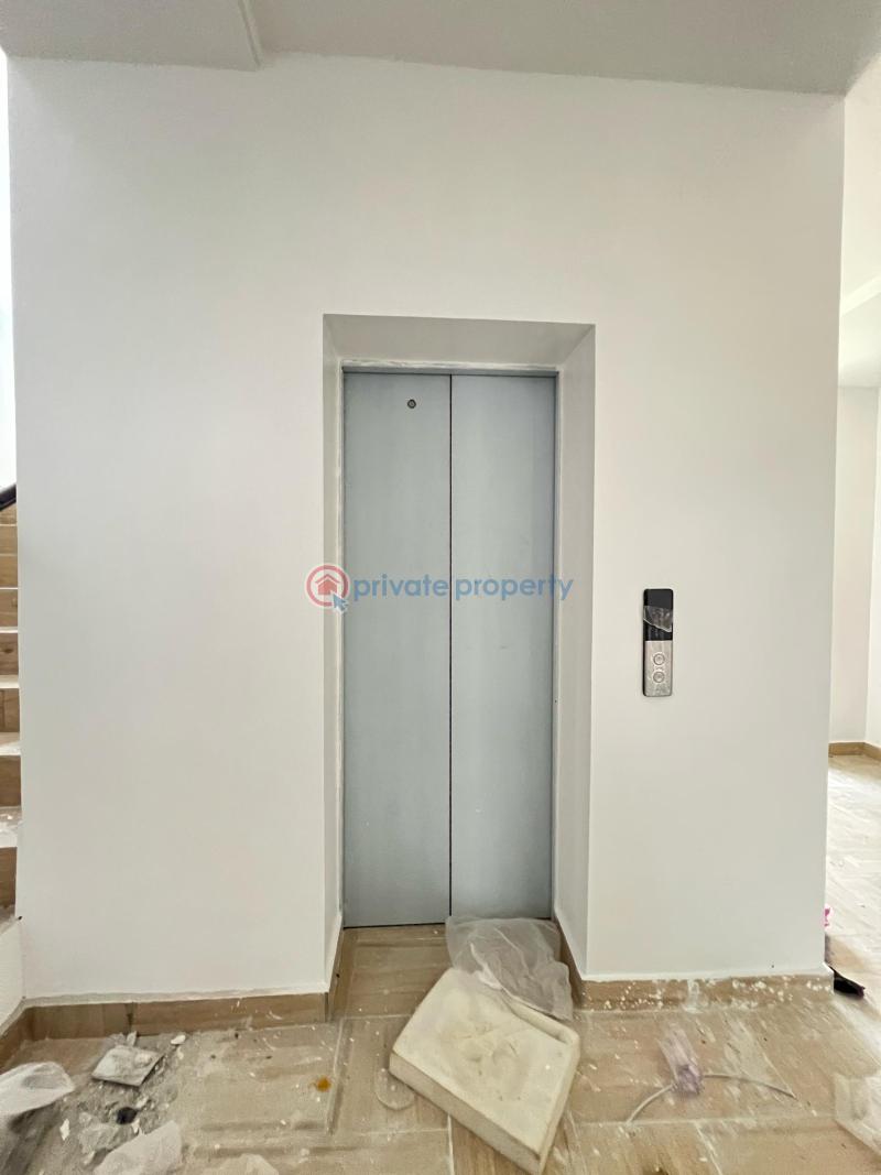 Newly built 2 bedroom apartment with an elevator and swimming pool suitable for investment - 7 2 bedroom Flat & Apartment For Sale Ikate Lekki Lagos - 7